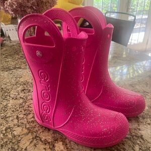 Crocs- Sparkly Pink Rainboots